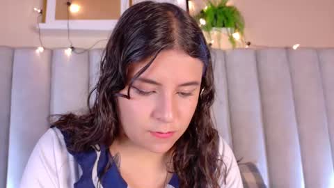  E N G E L  online show from September 18, 2025, 7:38 pm