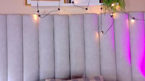  E N G E L  online show from October 22, 2025, 7:35 pm