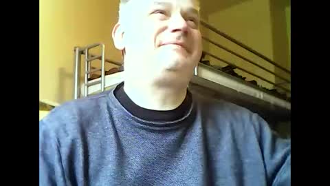 Snapshot of englishguysurrey chatting on February 4, 2025, 12:44 pm englishguysurrey online show from February 4, 2025, 12:44 pm
