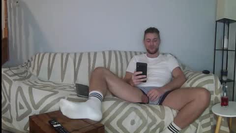 Snapshot of englishladxxx chatting on October 17, 2025, 10:01 pm Englishladxxx online show from October 17, 2025, 10:01 pm