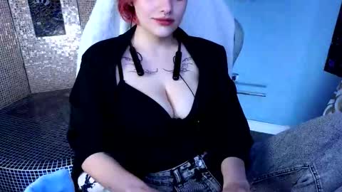 enifery online show from February 4, 2026, 8:25 pm