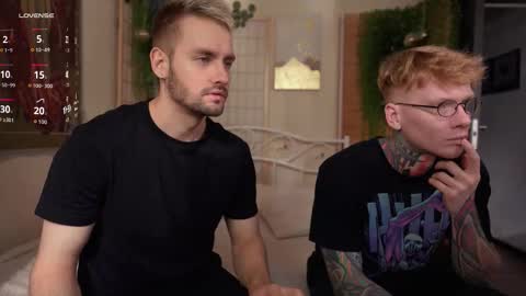 Snapshot of enjohnny chatting on September 16, 2025, 11:44 am Johnny online show from September 16, 2025, 11:44 am