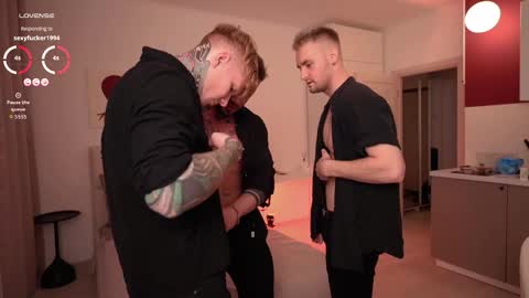 Snapshot of enjohnny chatting on September 20, 2025, 3:02 pm Johnny online show from September 20, 2025, 3:02 pm