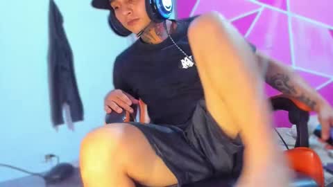 Snapshot of enjoymycock99 chatting on March 2, 2026, 4:47 am enjoymycock99 online show from March 2, 2026, 4:47 am