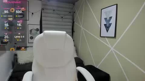 Snapshot of enma_clark chatting on September 20, 2025, 4:02 am Enma clark online show from September 20, 2025, 4:02 am