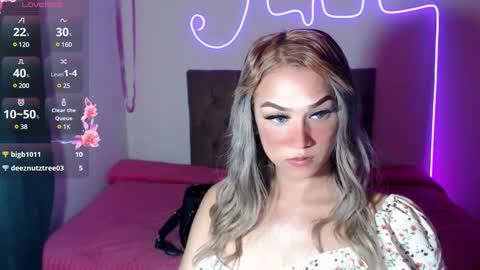 Enma Rojas online show from December 12, 2024, 3:27 pm