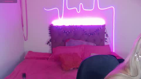 Enma Rojas online show from December 20, 2024, 11:16 pm