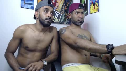 enriblack92 online show from January 19, 2025, 4:33 am