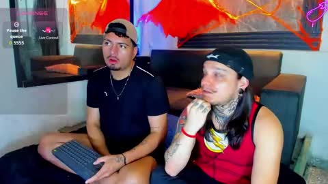 Snapshot of enrique_villa23 chatting on October 27, 2025, 12:09 pm enrique online show from October 27, 2025, 12:09 pm