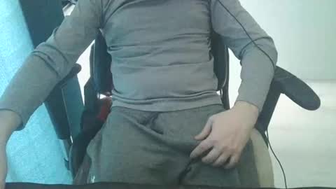 enriquexxx21xxx online show from April 15, 2026, 9:49 am