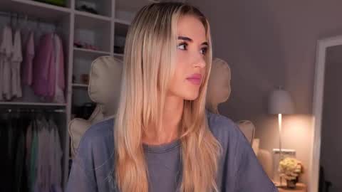 entya online show from September 25, 2025, 6:17 am