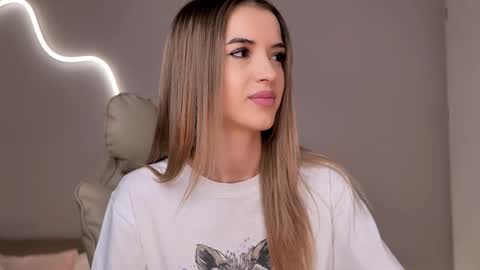 entya online show from February 5, 2026, 7:35 am