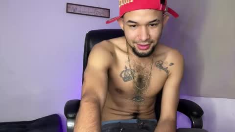 Snapshot of enyel_100 chatting on March 4, 2026, 7:58 am enyel_100 online show from March 4, 2026, 7:58 am