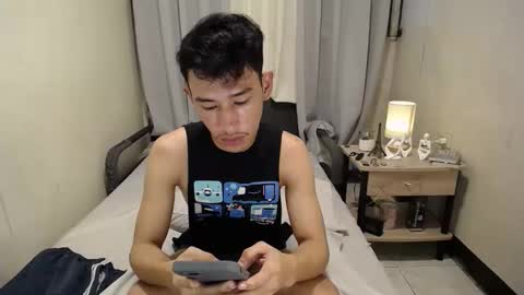 Snapshot of enzinoxx2024 chatting on October 9, 2025, 5:49 am enzo online show from October 9, 2025, 5:49 am