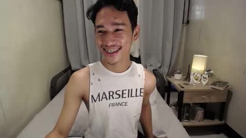 Snapshot of enzinoxx2024 chatting on November 12, 2025, 10:41 pm enzo online show from November 12, 2025, 10:41 pm