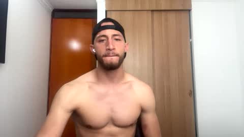 enzo_savage online show from April 11, 2026, 6:01 pm