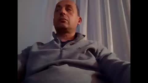 Snapshot of epu17 chatting on October 19, 2025, 6:19 pm epu17 online show from October 19, 2025, 6:19 pm