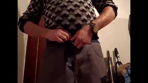 Snapshot of epu17 chatting on November 12, 2025, 5:35 pm epu17 online show from November 12, 2025, 5:35 pm