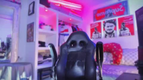 Snapshot of eren_blade_ chatting on February 19, 2026, 3:46 am Tht BOSS Eren online show from February 19, 2026, 3:46 am