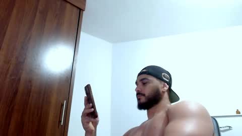 eren_smith online show from May 16, 2026, 11:53 am