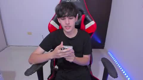 eren_tatakae online show from March 19, 2026, 12:25 am