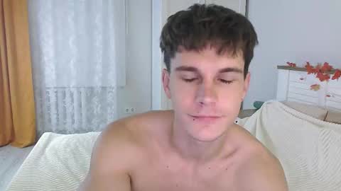 Eric Crush online show from October 19, 2025, 6:14 am