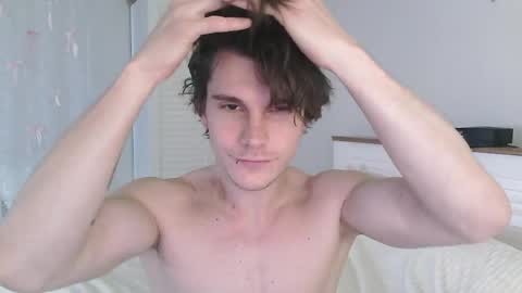 Eric Crush online show from April 8, 2026, 4:01 am