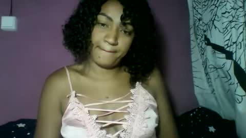 Snapshot of erica0586 chatting on November 16, 2025, 10:21 am erica0586 online show from November 16, 2025, 10:21 am