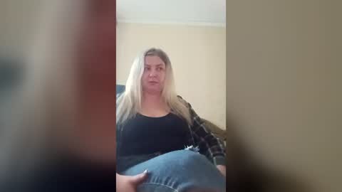 Snapshot of erica_thompson chatting on June 12, 2026, 2:27 pm Erica online show from June 12, 2026, 2:27 pm