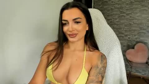 Riaaa online show from July 18, 2026, 5:22 am