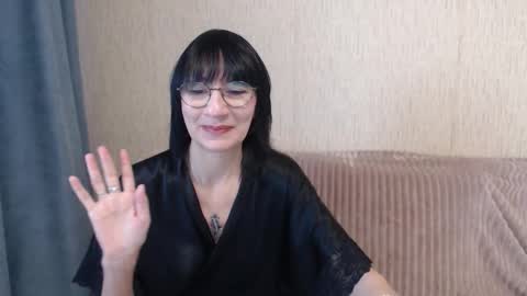 ericablack8 online show from November 19, 2025, 7:19 am