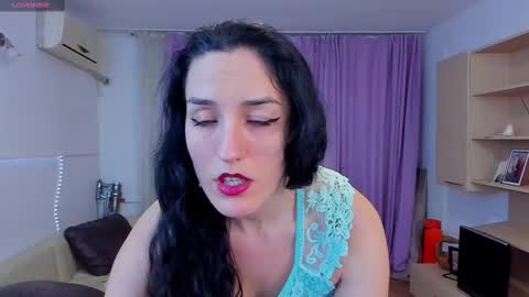Snapshot of ericabunny chatting on February 9, 2025, 7:49 am Erika online show from February 9, 2025, 7:49 am