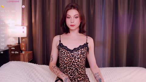 Snapshot of ericaglam chatting on December 15, 2024, 8:41 am Erica online show from December 15, 2024, 8:41 am