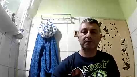 Snapshot of ericboy32 chatting on January 15, 2025, 4:04 am eric online show from January 15, 2025, 4:04 am