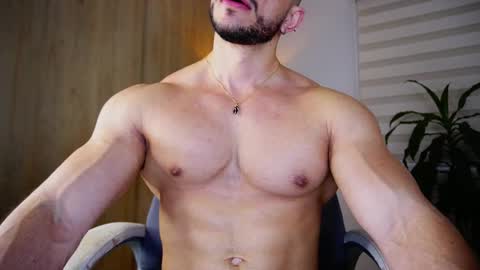 Snapshot of erick_thompson chatting on February 28, 2025, 3:15 pm Erick Thompson online show from February 28, 2025, 3:15 pm