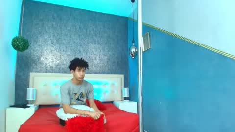   online show from November 3, 2025, 3:30 am