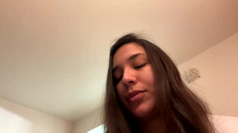 ErickaVee online show from December 16, 2024, 3:19 am