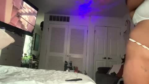 Snapshot of erik339102554 chatting on November 11, 2025, 6:30 pm Lea Erik online show from November 11, 2025, 6:30 pm