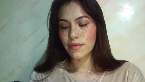 Erika online show from March 25, 2026, 6:47 pm