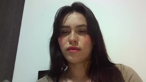 Erika online show from July 12, 2026, 2:46 am