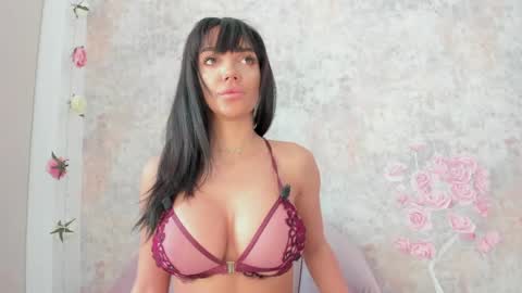 Erikabeee online show from March 25, 2026, 6:41 am