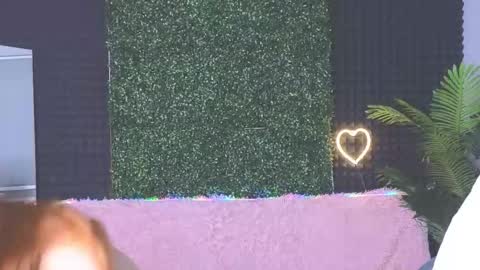 Snapshot of erikabrian chatting on October 16, 2025, 1:39 am erikabrian online show from October 16, 2025, 1:39 am