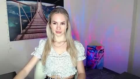 Erika online show from October 15, 2025, 11:43 am