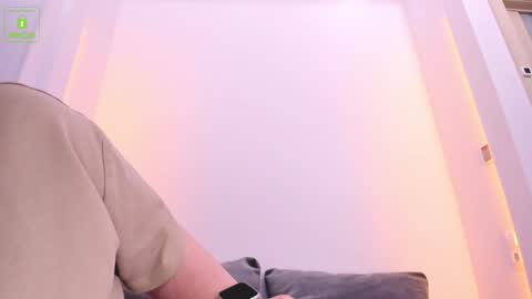 Erika online show from December 17, 2024, 4:12 am