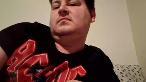 Snapshot of erikstar chatting on December 21, 2025, 12:07 am erikstar online show from December 21, 2025, 12:07 am