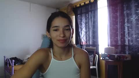 Snapshot of erina_1 chatting on February 2, 2025, 3:39 pm erina_1 online show from February 2, 2025, 3:39 pm