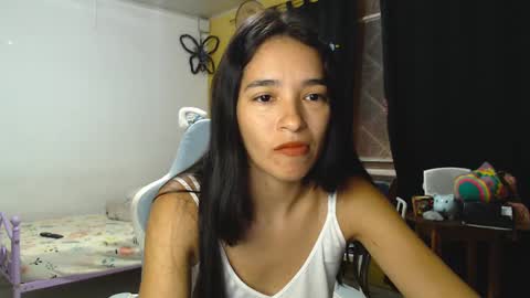 Snapshot of erina_1 chatting on February 8, 2025, 2:47 am erina_1 online show from February 8, 2025, 2:47 am