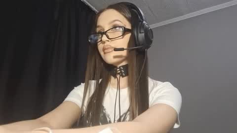 Katrin online show from May 6, 2026, 4:45 pm