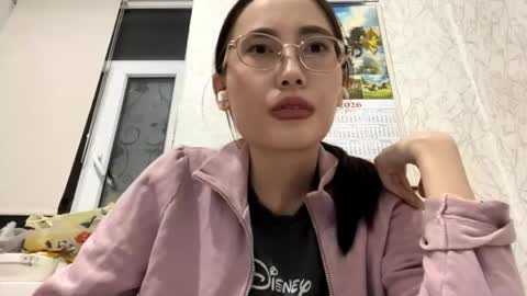 Luna online show from June 1, 2026, 8:10 pm