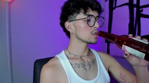   online show from October 29, 2025, 7:32 am